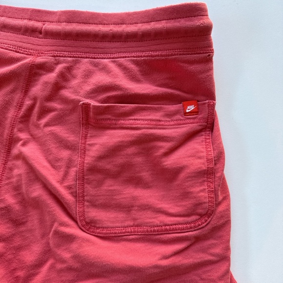 Nike sweatshorts - Picture 3 of 4